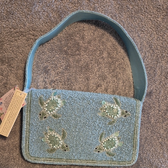 Viral Beaded Sea Turtle Shoulder Bag - Picture 2 of 4